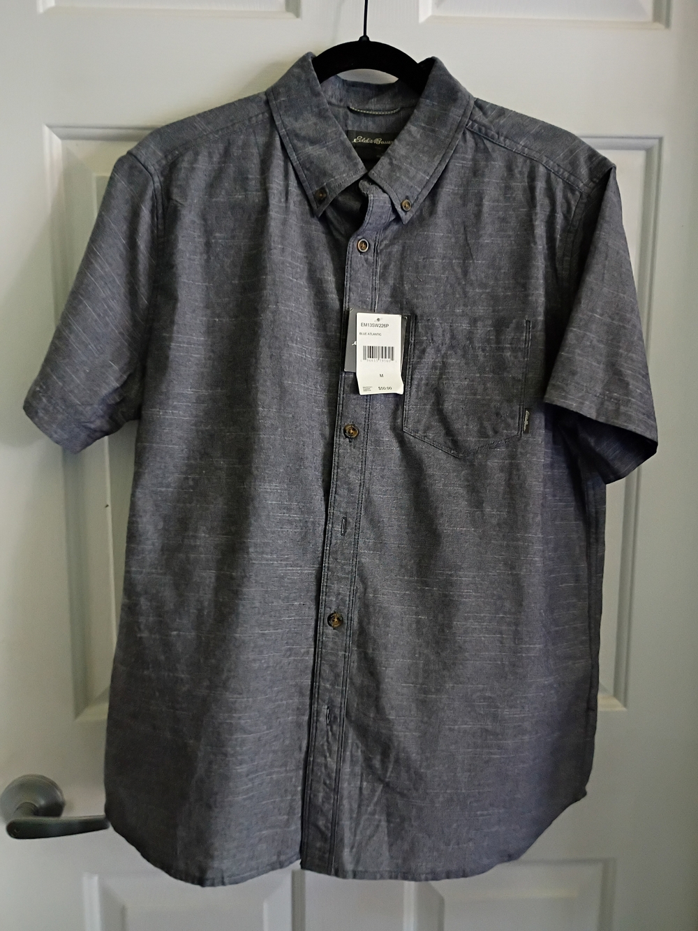 Eddie Bauer Men’s Short-Sleeve Button-Down Shirt in Heather Blue